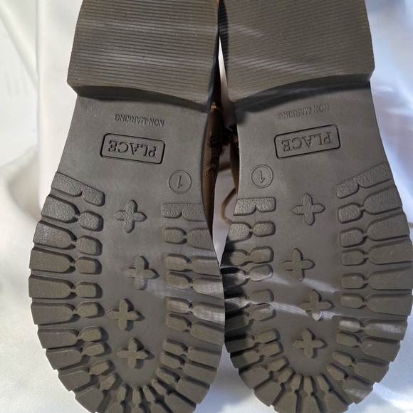 The Children's Place Girls Quilted Brown Boots Sz. 1 - Picture 3 of 7